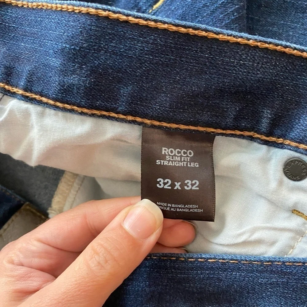 EXPRESS Men’s Rocco Slim Fit Straight Leg Jeans